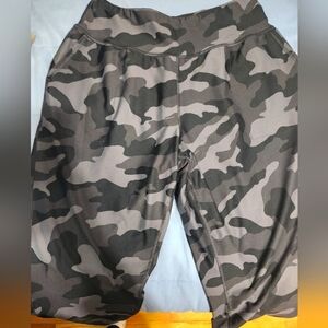 Old Navy Camouflage Print joggers